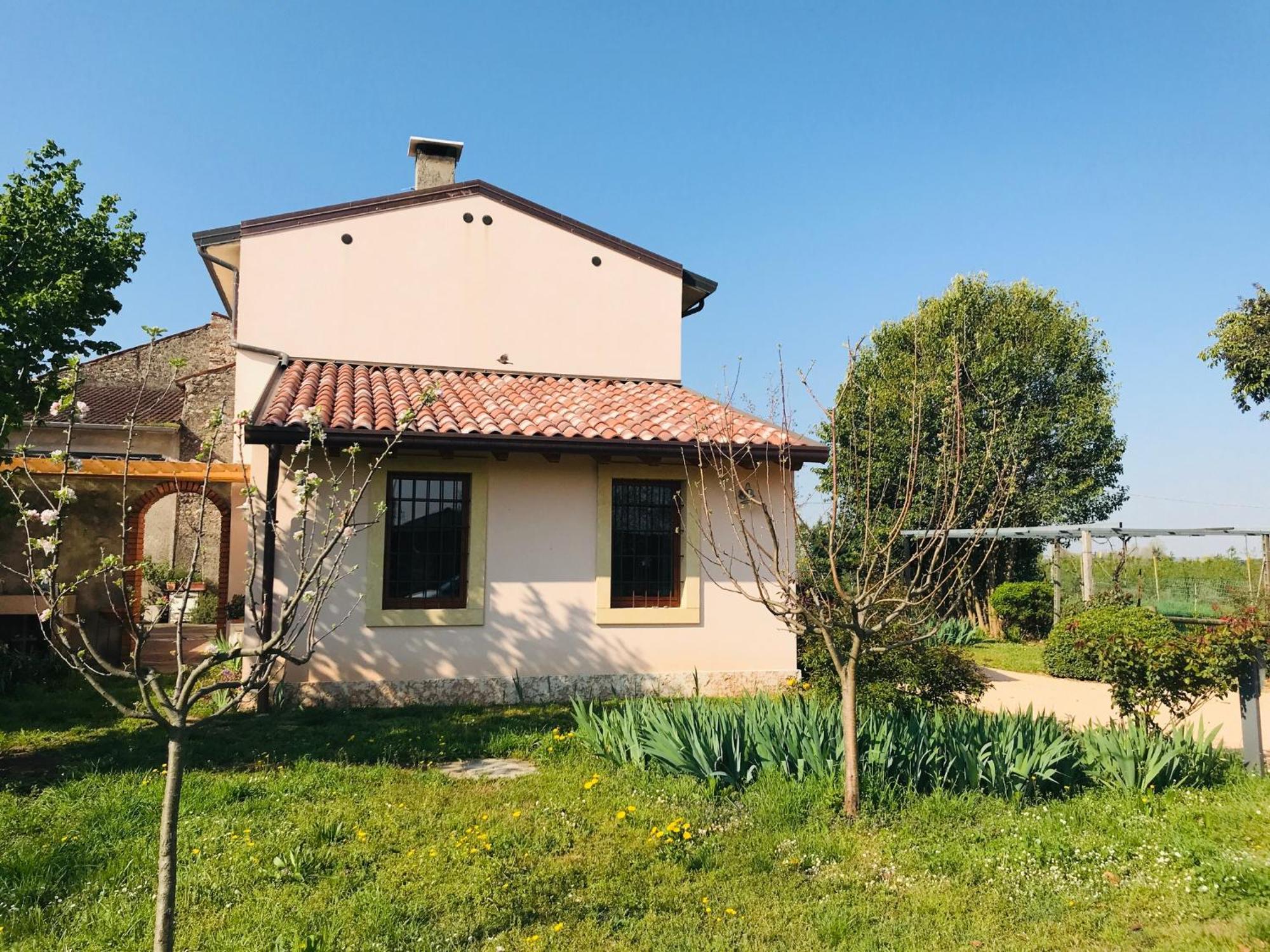 Una Casa Di Campagna Dossobuono Dış mekan fotoğraf
